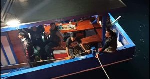 Anggota DPRD Sulsel Di Evakuasi Tim Basarnas Kondisi Selamat